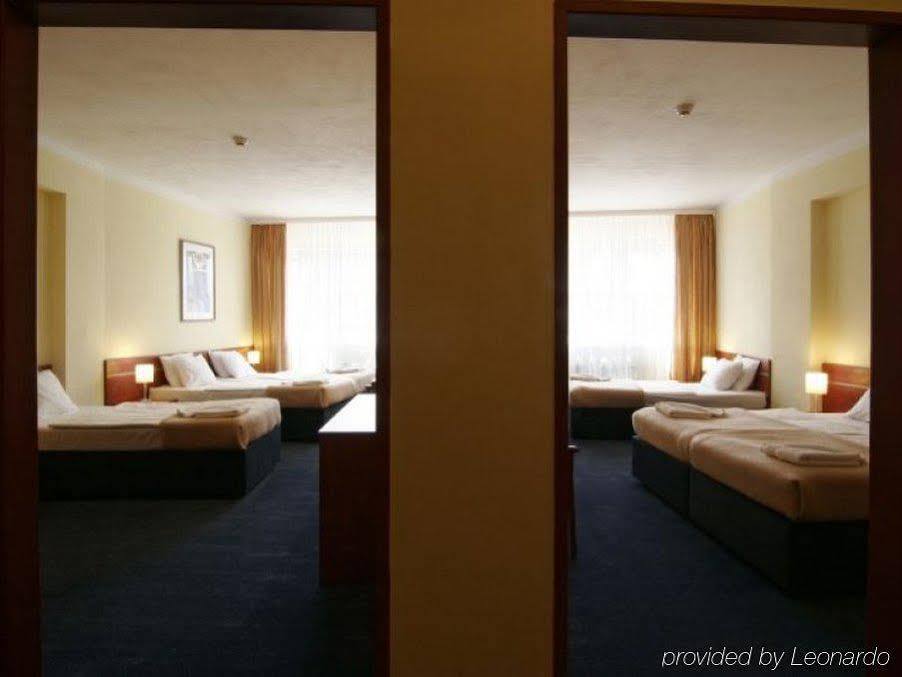 Rezidence Emmy Hotel Praga Exterior foto